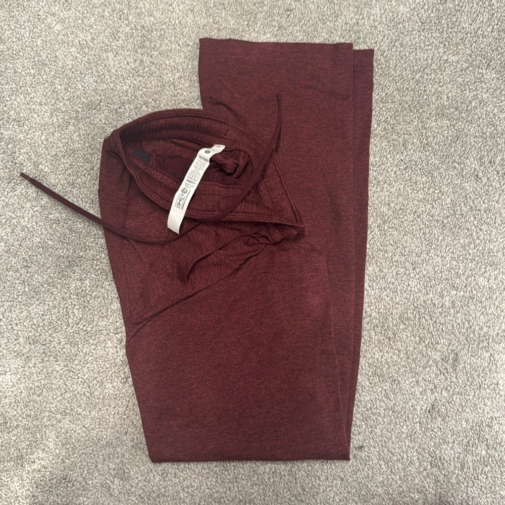 Lululemon Lounge Pants - Size 2 🍷